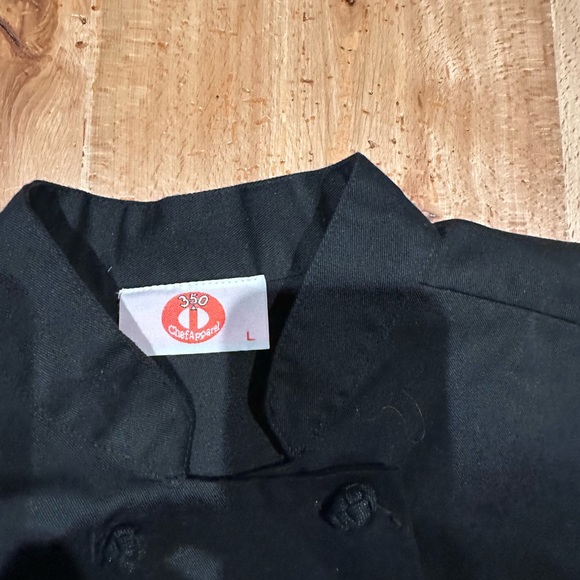 New’Chef Works’ pant size Small with Large chef coats and 4 bistro aprons - Picture 4 of 6